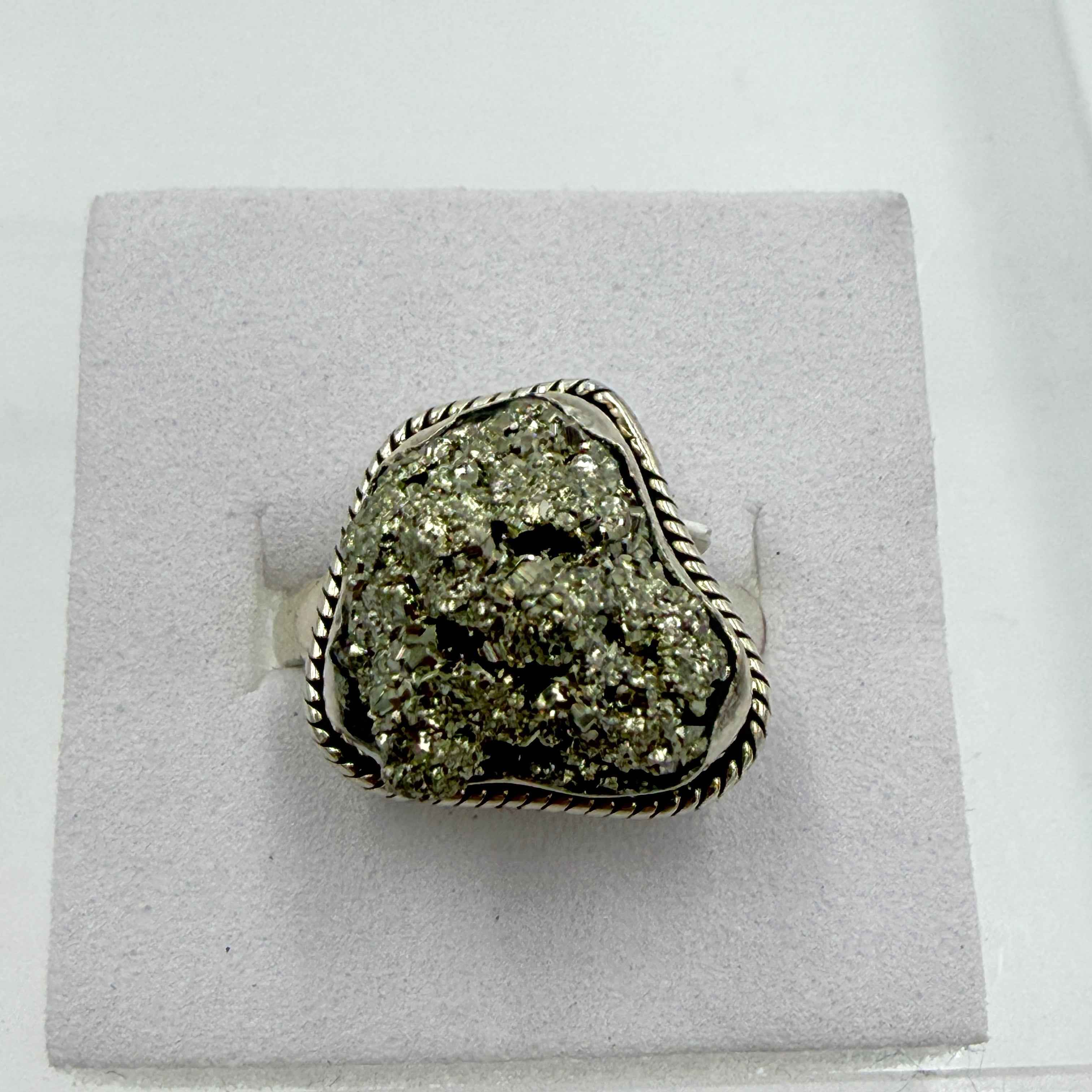 Sterling Silver Freeform Pyrite Rope-Edge Ring – Size 8 – Protection, Confidence & Grounding