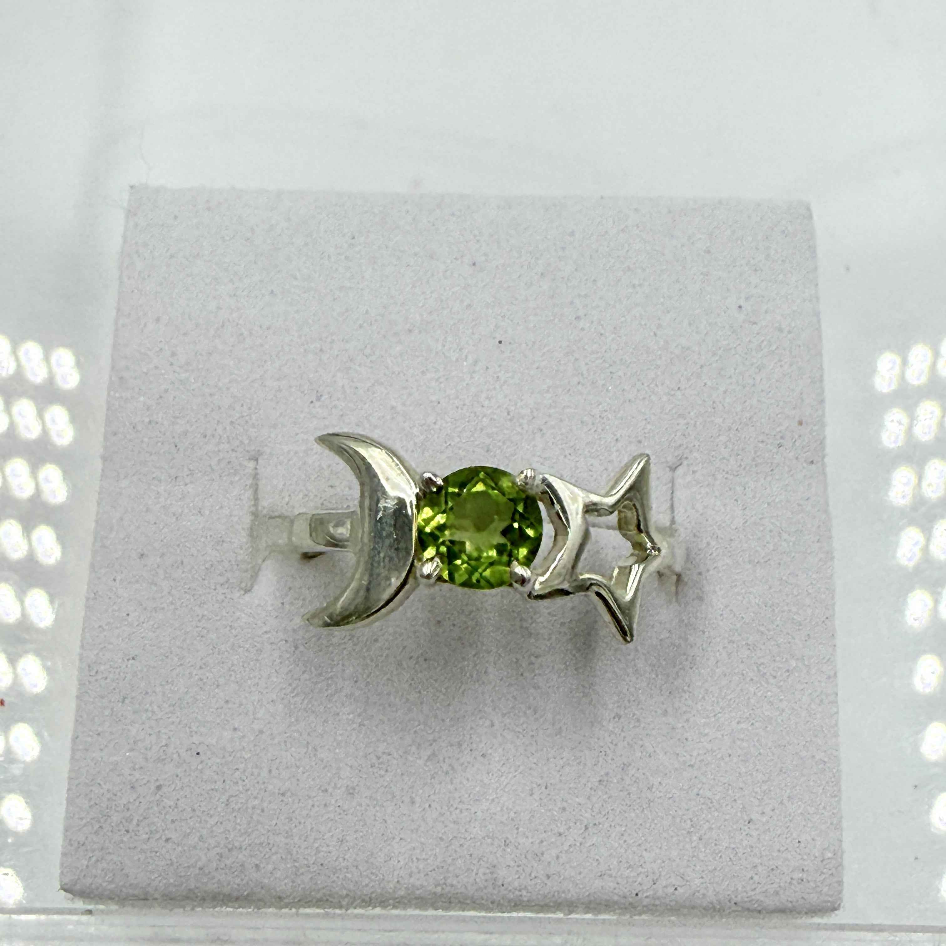 Sterling Silver Moon & Star Peridot Ring - Size 6 -Positivity, Growth & Renewal
