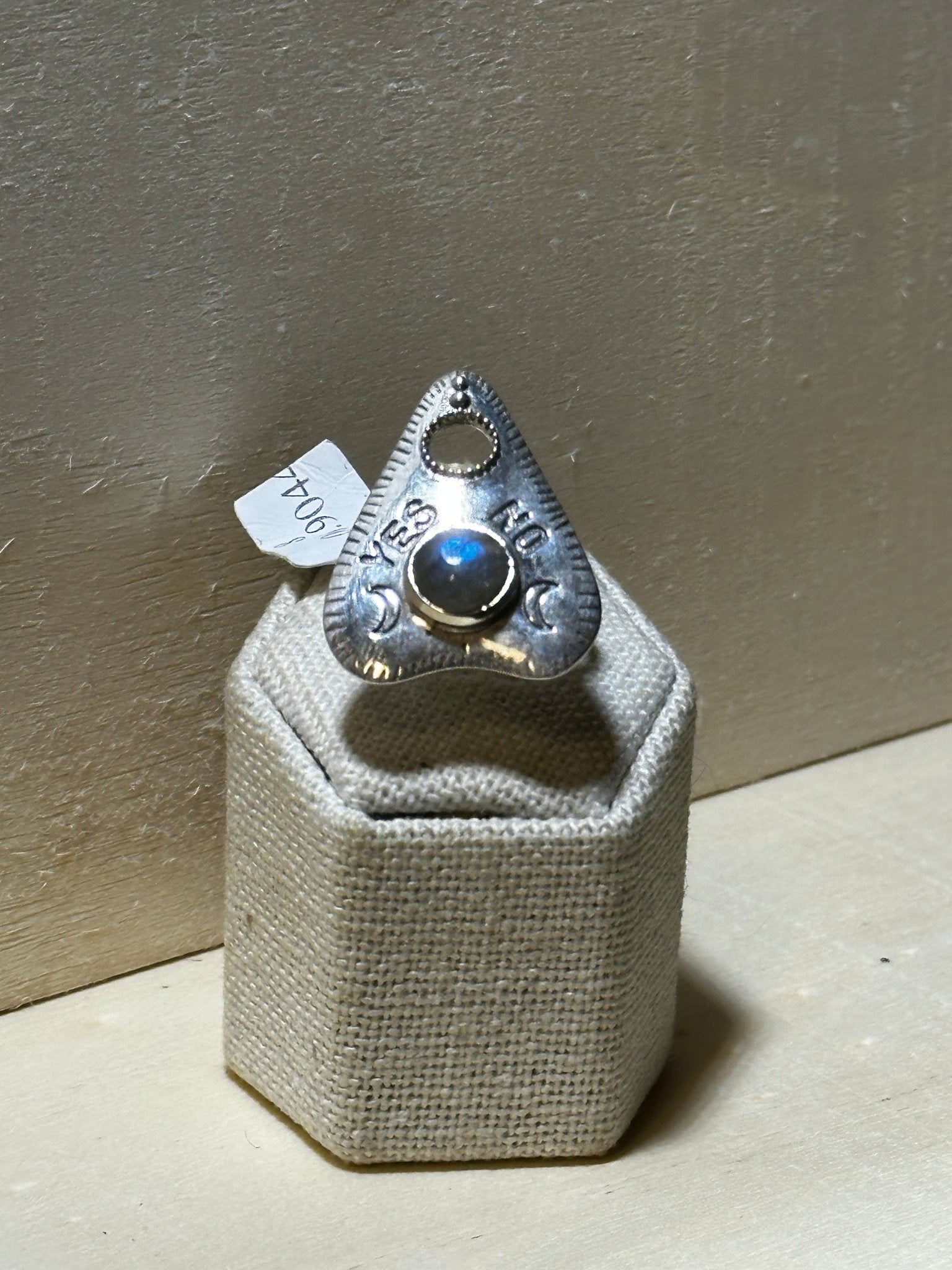 Ouija Labradorite Ring 8 (06.9044)