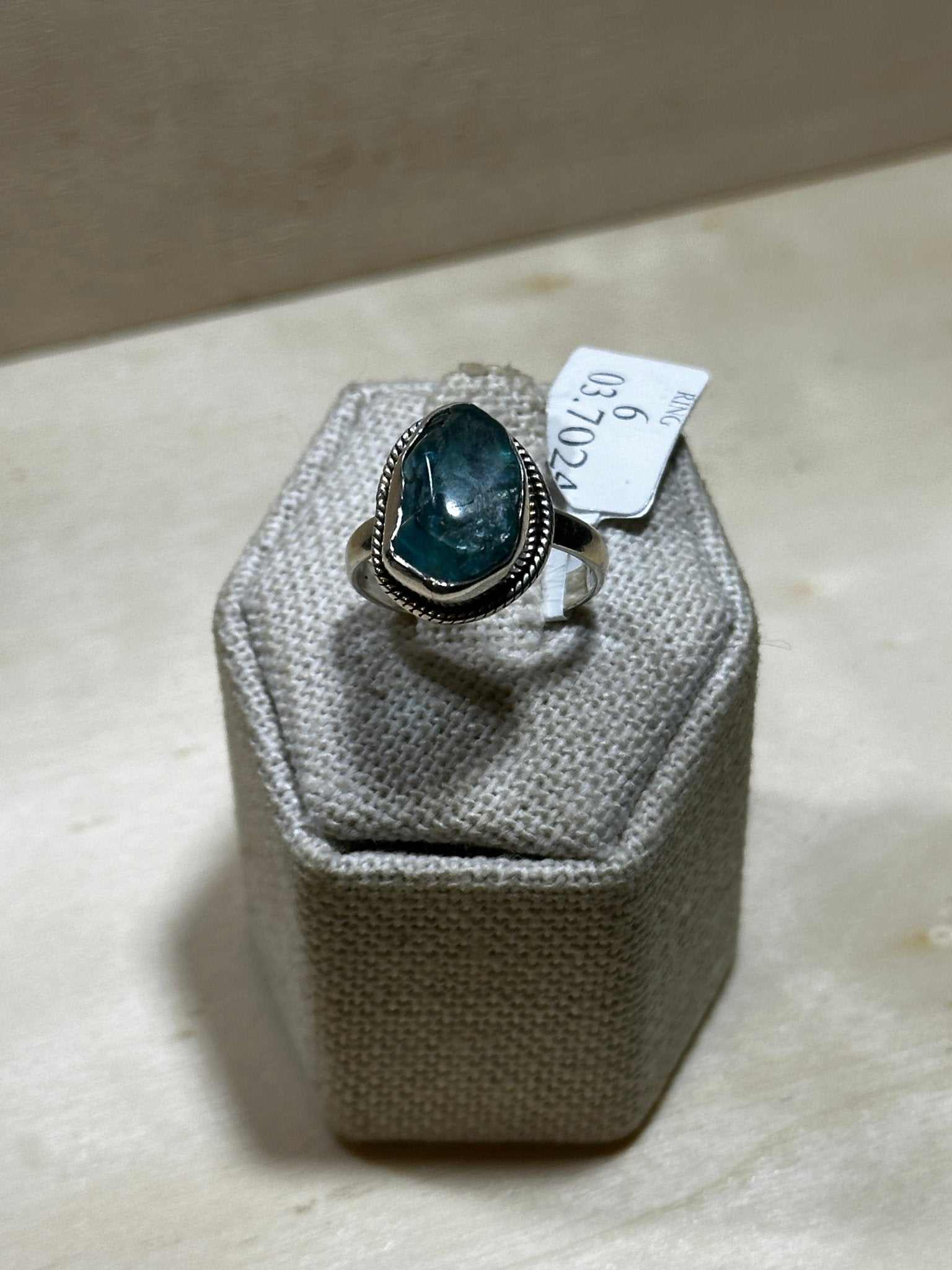 Rough Green Fluorite Ring (03.7024)